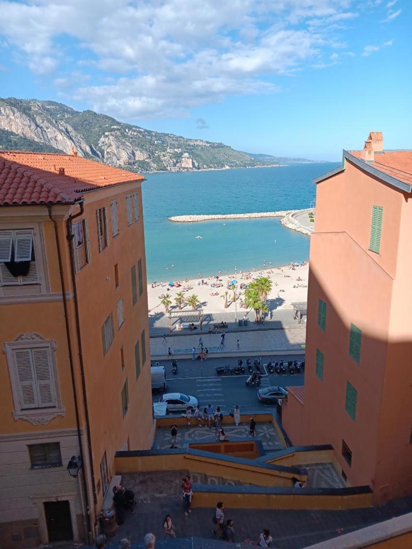 Duplex Vue Mer 50M De La Plage Des Sablettes Menton Bagian luar foto